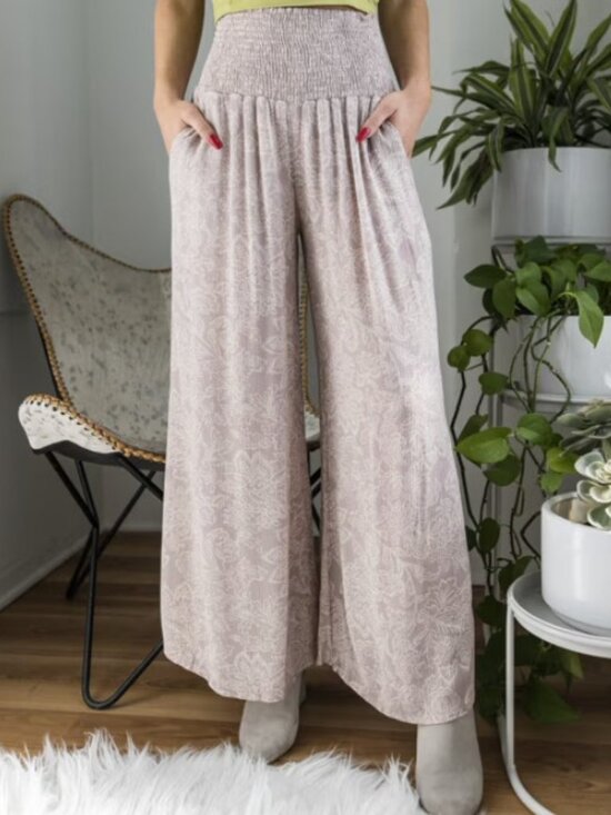 Sozy Pants - Sozy Felicia Wide Leg Paisley Floral Flowy Capri Pants in Taupe